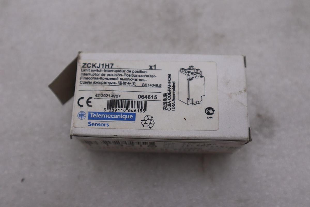 Used TELEMECANIQUE XCKJ H7 IEC 60947-5.1 STOCK #L-287B