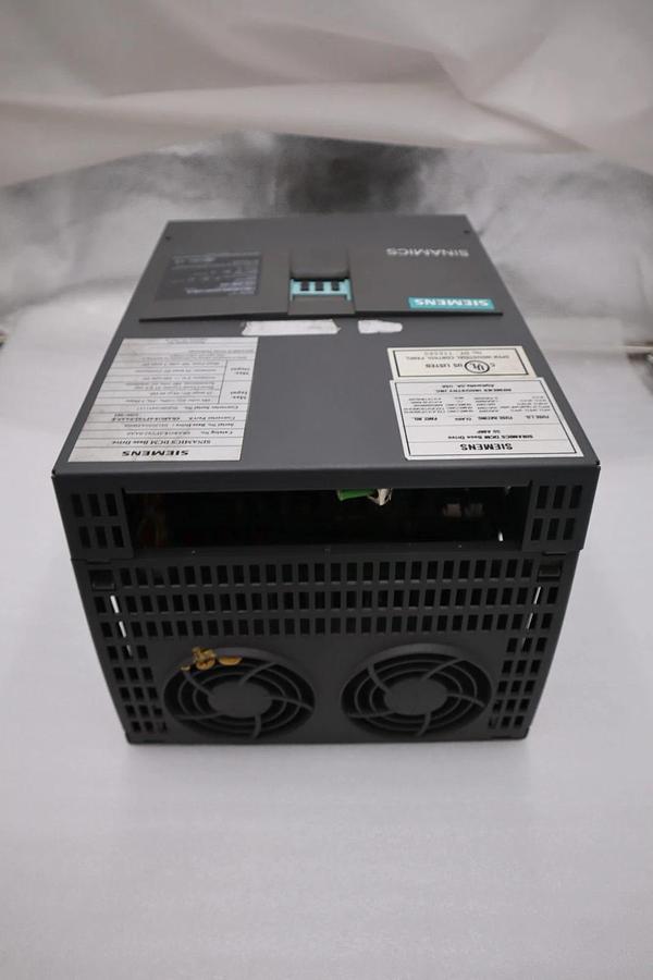 Used SIEMENS 6RA8018-2FV62-0AA0 DRIVE SINAMICS DCM 30A 480V - STOCK 5120CC