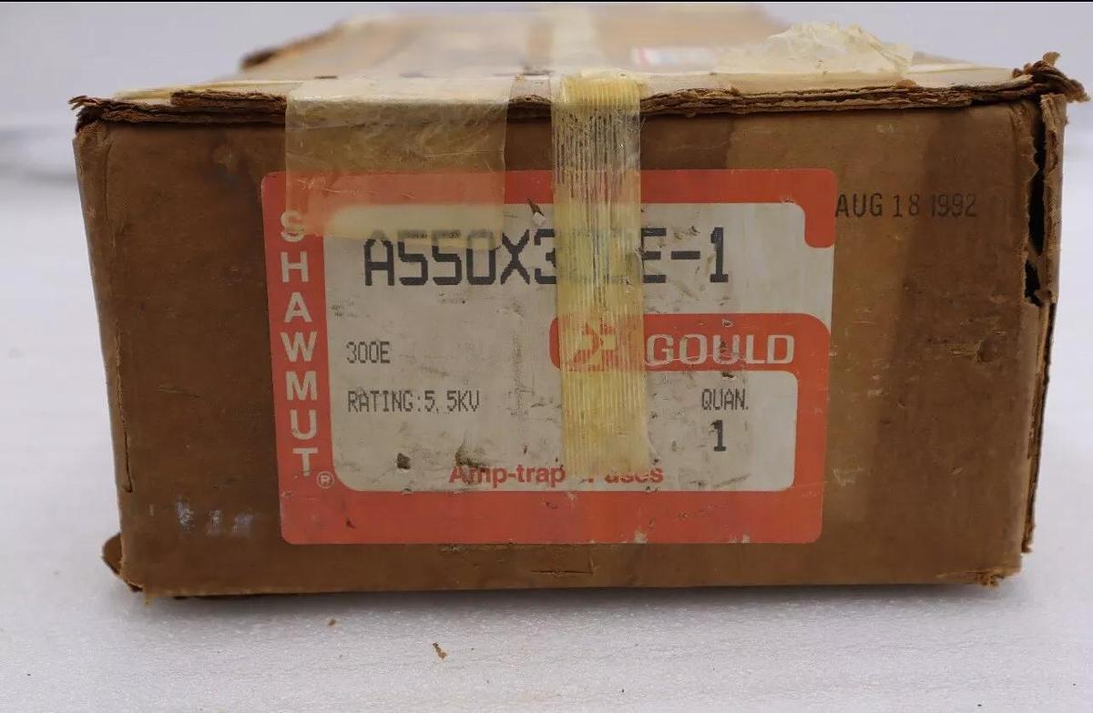 NEW Gould Shawmut A550X300E-1 300E Amp 5.5kV Amp-trap Fuse CS-3 300A NIB L-190