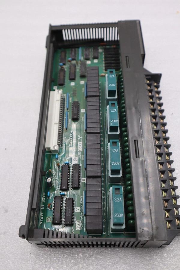 Used Mitsubishi MELSEC AY23/ BD625A946G54 Output Module STOCK 5296