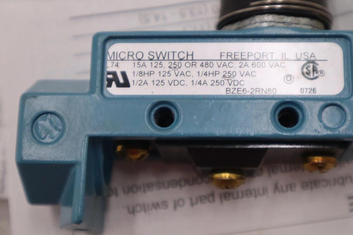HONEYWELL BZE6-2RN80 MICRO SWITCH STOCK #K-3918A