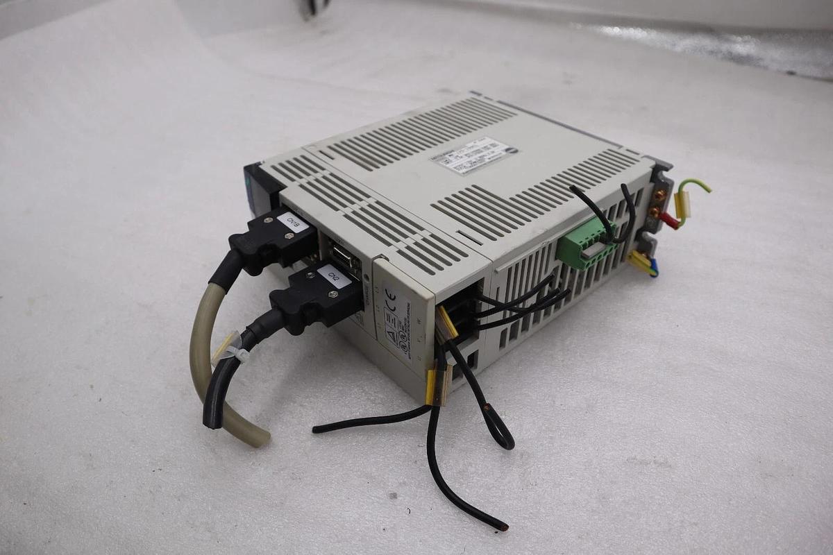 Used MITSUBISHI MR-J2S-100CL AC SERVO DRIVE STOCK 5006