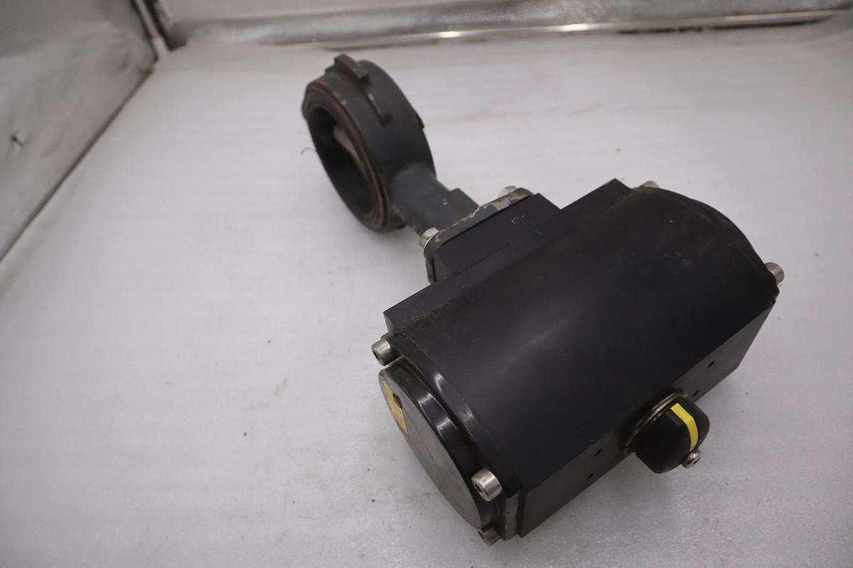 Used NIBCO WD3222 BUTTERFLY VALVE 250PSI 2-1/2" - STOCK M-27CC