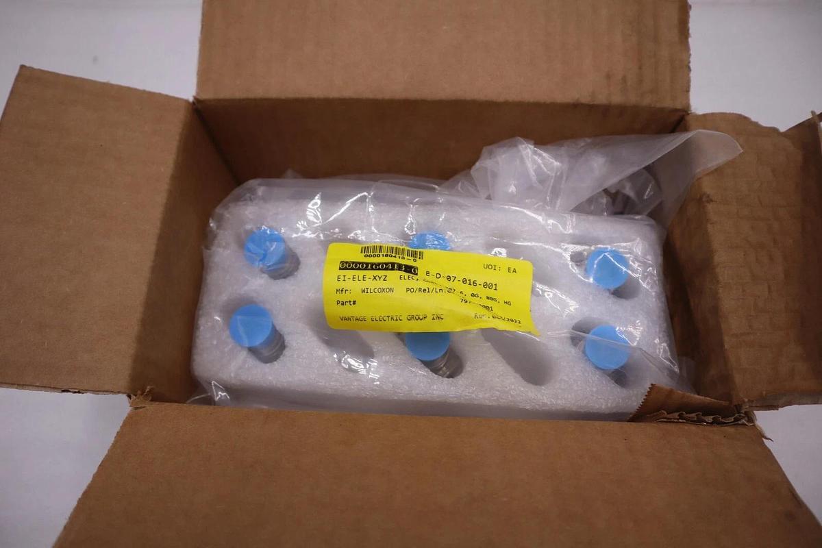 LOT OF 6 NEW OPEN BOX Wilcoxon Research Model 797-6 High Temp Sensor G324A