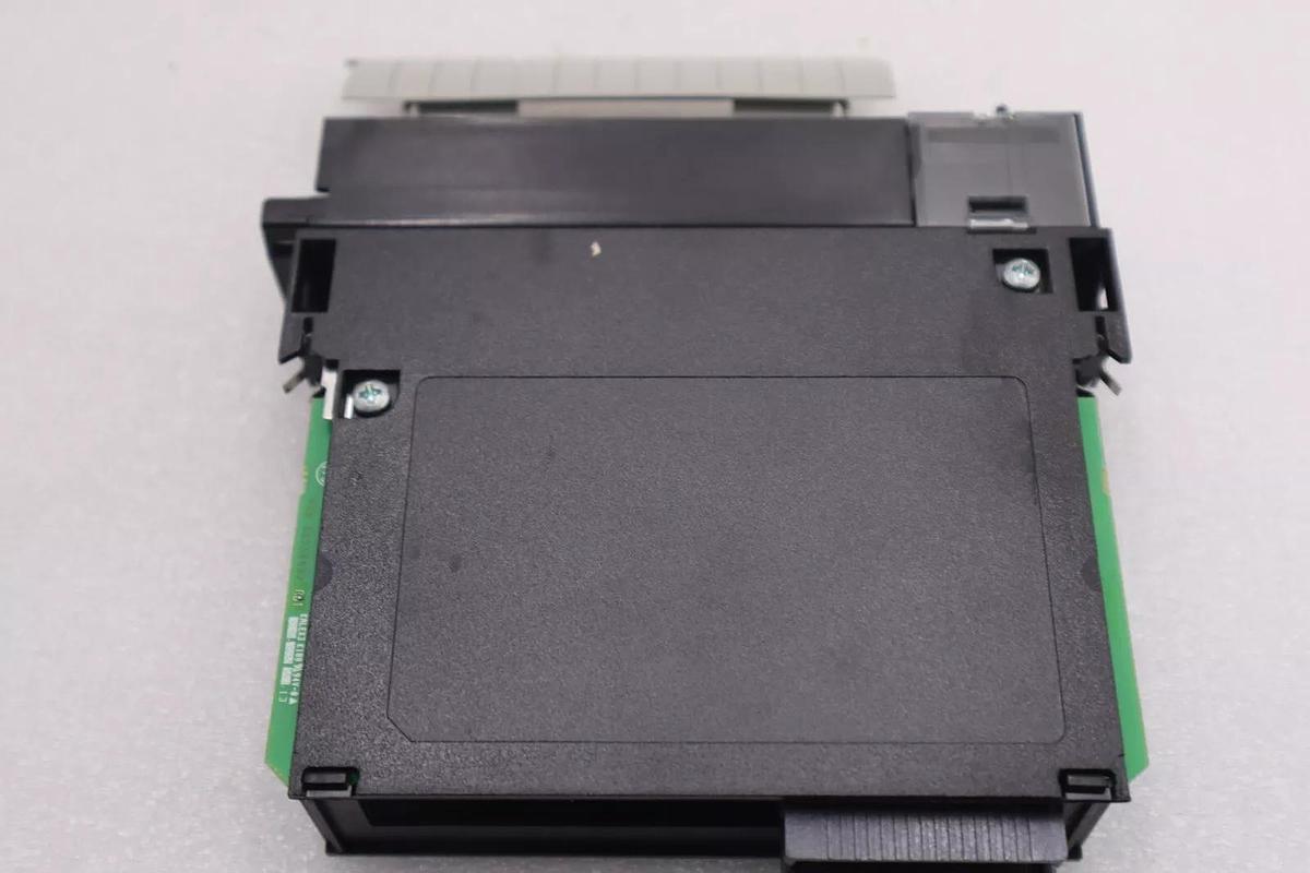 Used Allen-Bradley 1756-IB16 A Catalog Series Part No. PN-45746 DC Input 16PT #K-990A