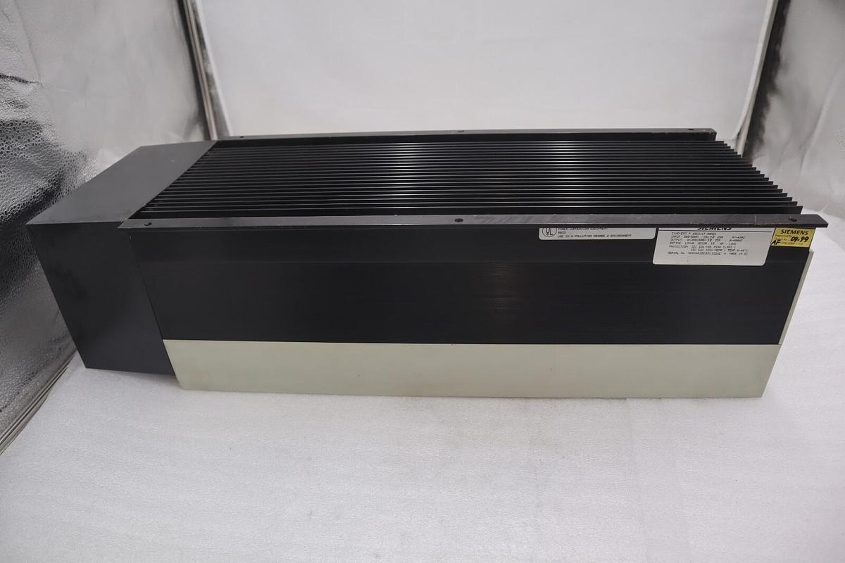 Used SIEMENS 6SE2117-3AA21 / 6SE21173AA21 (NEW) DRIVE AC 15HP 25AMP 300/500V #999-C
