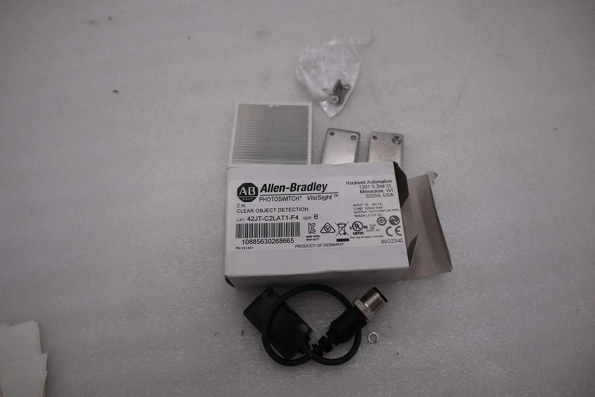 Used Allen Bradley 42JT-C2LAT1-F4 PHOTOELECTRIC SENSOR 42JT CLEAR OBJECT STOCK H1021A