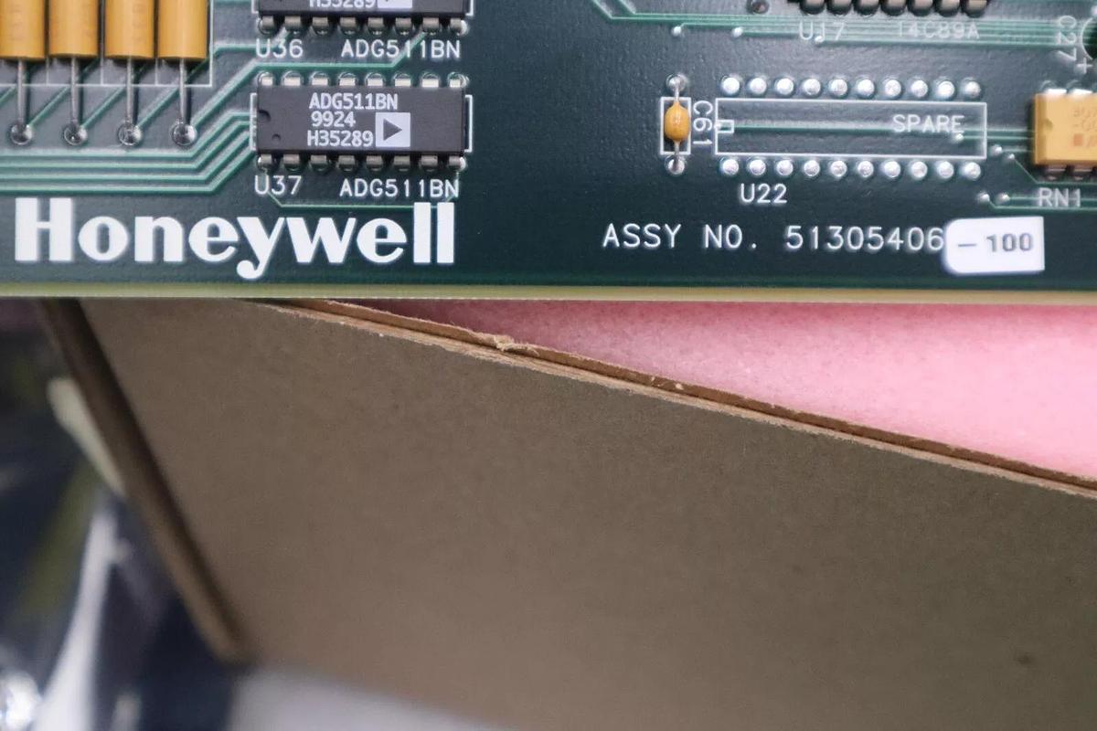 Used 2 PIECES - NEW HONEYWELL 51305406-100 UCIO PC BOARD UNIVERSAL I/O MOD STOCK G477