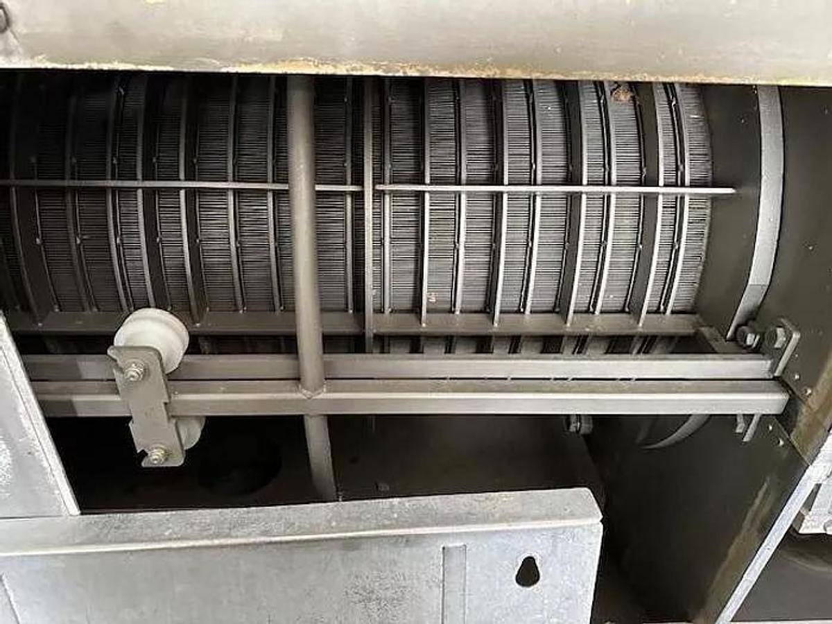 Used VINCENT MODEL KP-24S STAINLESS STEEL SCREW PRESS MANUFACTURED 2018