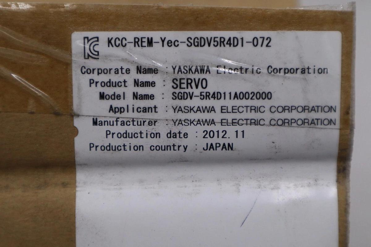 Used YASKAWA ELECTRIC SGDV-5R4D11A002000 SERVO DRIVE NEW IN BOX STOCK H44