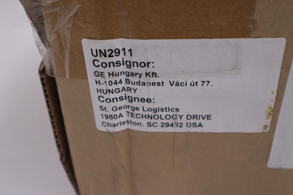Used NEW OPEN BOX General Electric MVR400/VBU/XHO/PA Light Bulb 400W CASE OF 6 --H293