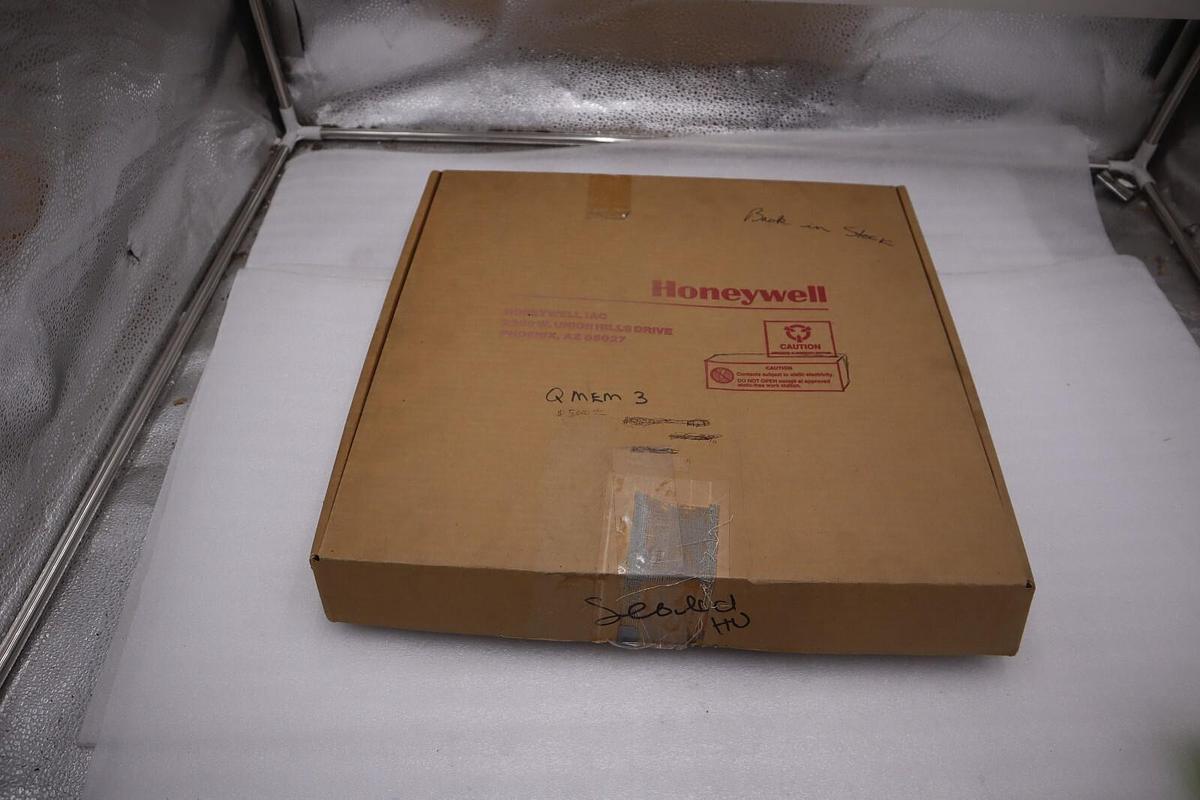 Used NEW OPEN BOX HONEYWELL TDC3000 51401072-300 QMEM-3 51401072300 STOCK G612