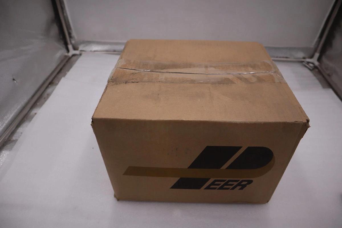 BOX OF 4 - PEER UCP211-32 Solid Base Pillow Block Bearing 2" Bore STOCK 802D