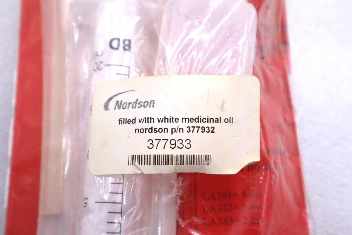 NEW NORDSON 377932 FILLED W/ WHITE MEDICINAL OIL #L-477