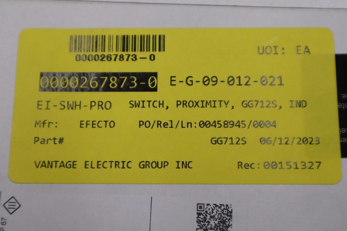 Used IFM EFECTOR GG712S GIGA4005-2PS/SIL2/US NEW IN BOX STOCK G871A