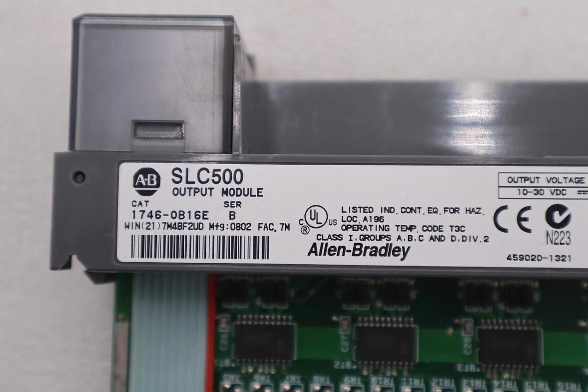 Used Allen-Bradley SLC500 1746-0B16E Output Module SER B Output Voltage 10-30 #K-984A