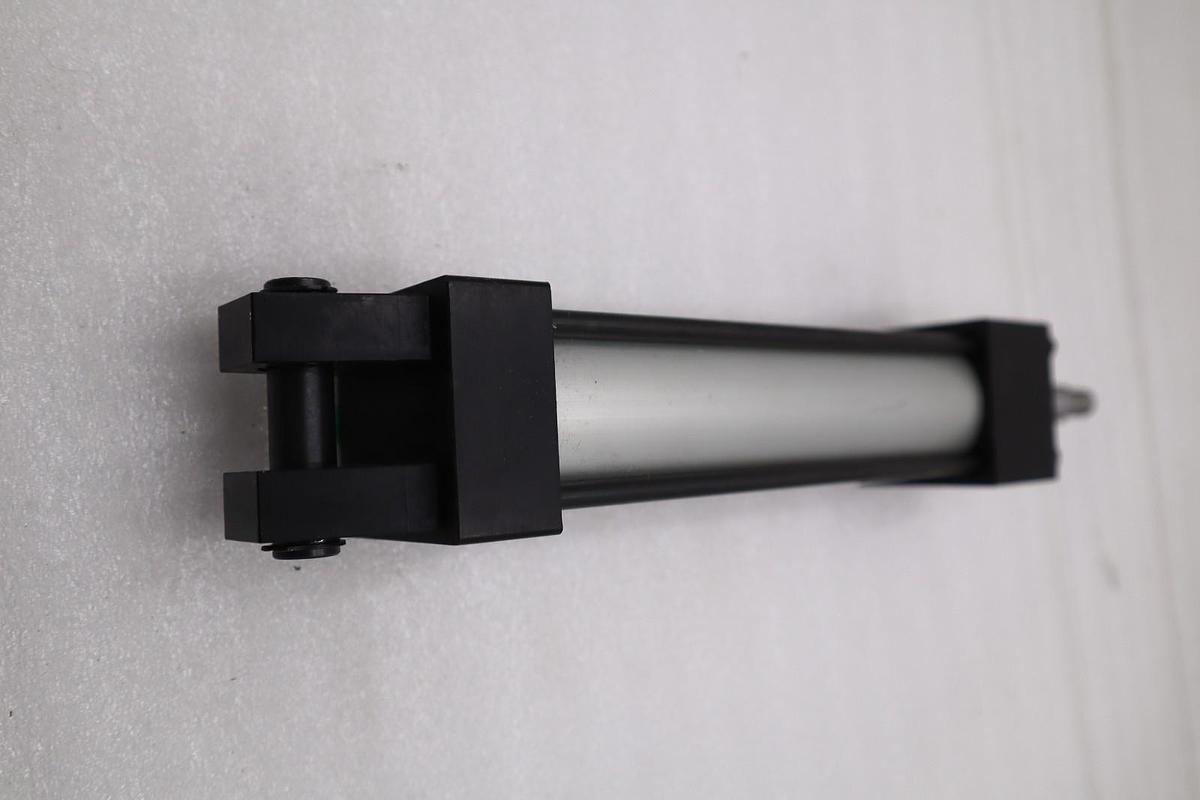 Used ASCO P1AK-05A1D-CZO0 / 1E4A-223126-25 - NEVER USED SURPLUS STOCK H1268A