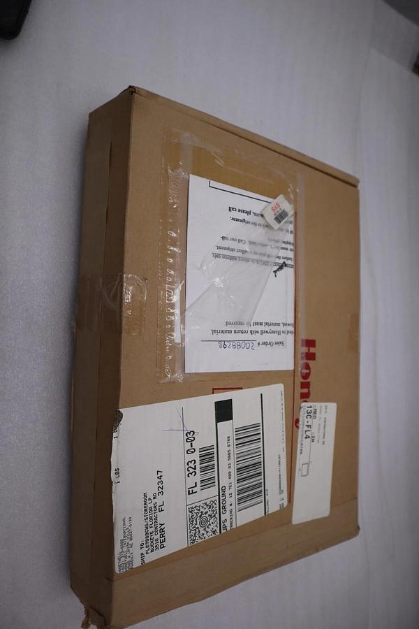 Used NEW HONEYWELL 51305406-100 UCIO PC BOARD UNIVERSAL I/O MOD STOCK G66