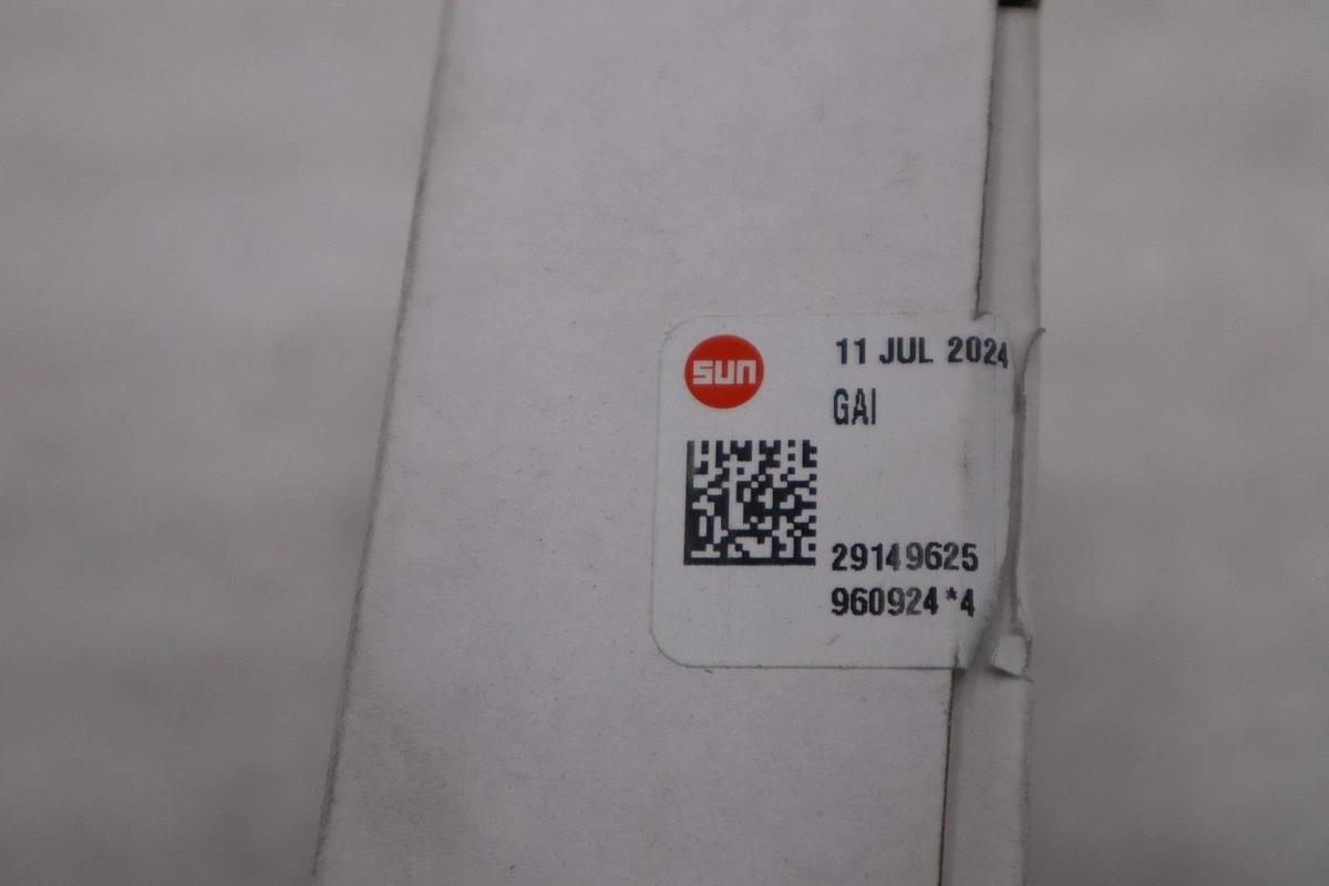 Used Sun Hydraulics Trq 30-35 Lbf Ft/41-47 Nm - NEW IN BOX - STOCK GF327A