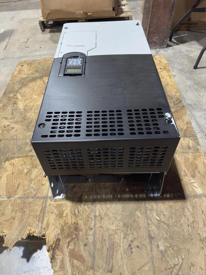 Used ALLEN BRADLEY 20GWANC415AN6VNHN8-RW AC DRIVE LIQUID COOLED 3 PHASE OUTPUT #S682