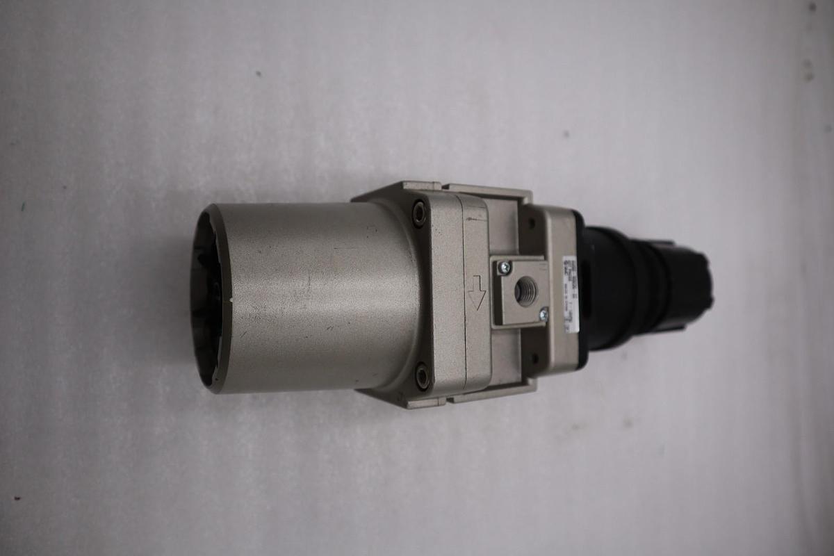 Used SMC AW60-N06DG-2Z FILTER REGULATOR STOCK H1515