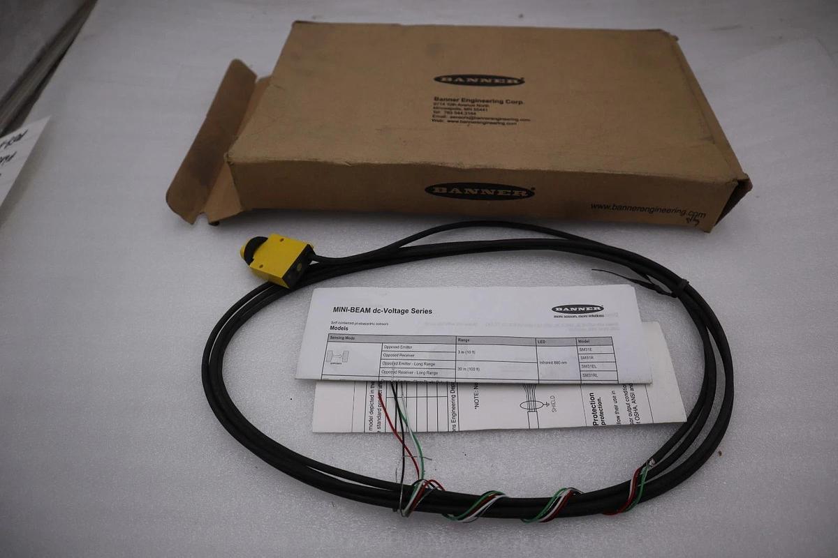 NEW BANNER SM312LVAGMS-38579 5 V DC L/O 12FT STRIPPED 12 IN ON END STOCK H830A