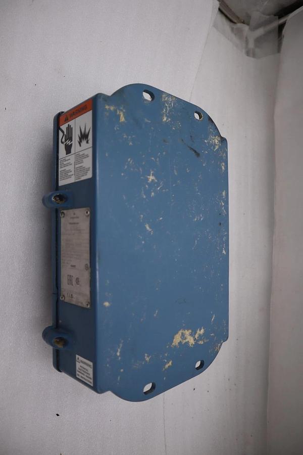 Used Emerson Rosemount 8712 Transmitter Magnetic Flowmeter 8712EMR1A1M4 STOCK H1888