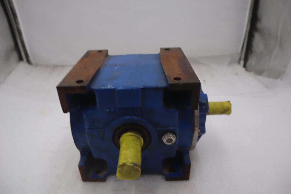 BONFIGLIOLI-RIDUTTORI RAN 28 DA RIGHT ANGLE GEAR UNIT STOCK #M-46