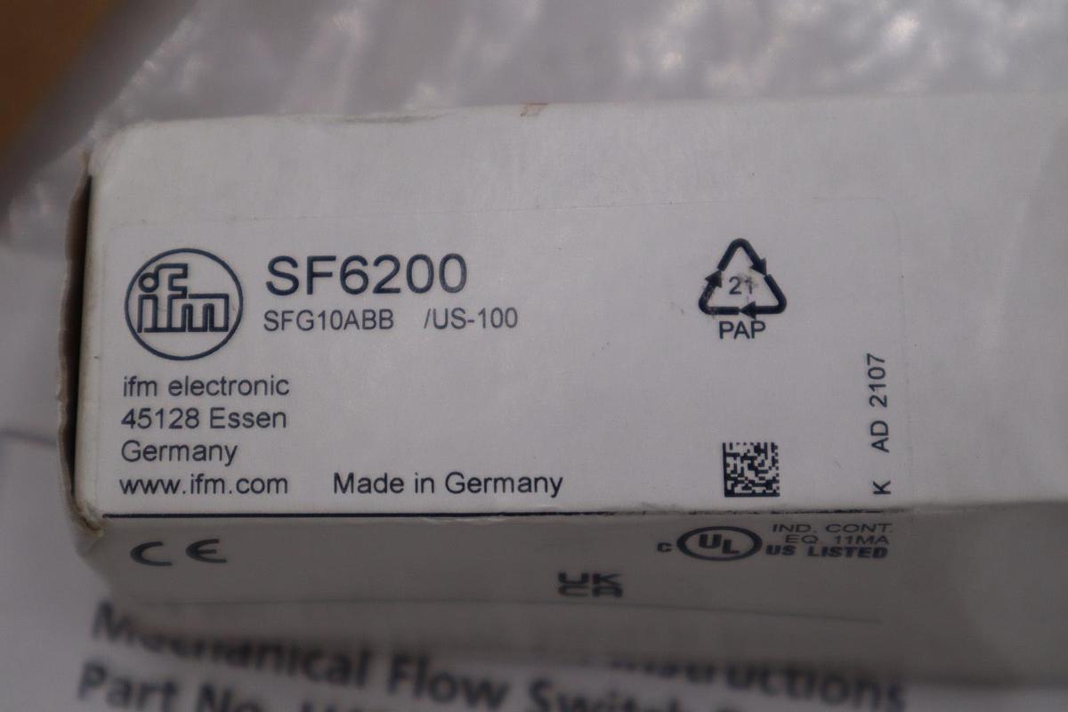 NEW IN BOX IFM EFECTOR SN0150 VS3000/85-265VAC 90-240VAC STOCK H1219