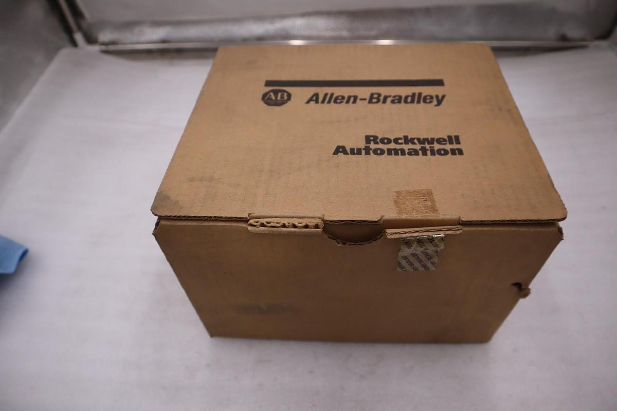 Used REFURBISHED Allen-Bradley 2711-T6C8L1 PanelView Terminal 2711T6C8L1 STOCK GF-258