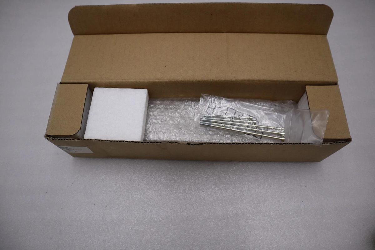 NEW IN BOX SMC ARBQ4000-N0-P-1 INTERFACE REGULATOR STOCK H207