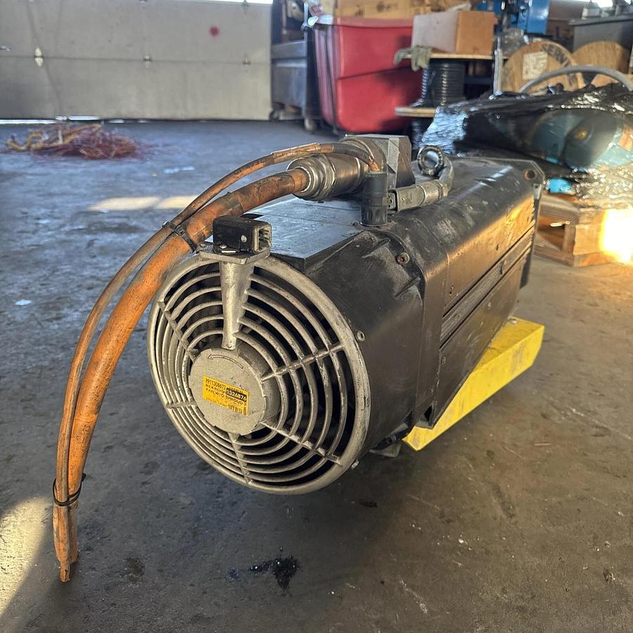 Used Rexroth R911309391 Servo Induction Motor MAD130D-0100-SA-S0-BQ1-35-N1 #HP130