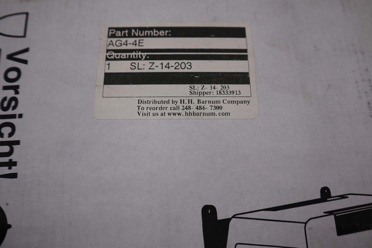 BANNER ENGINEERING AG4-4E 82137 24VDC NEW IN BOX STOCK 2917A