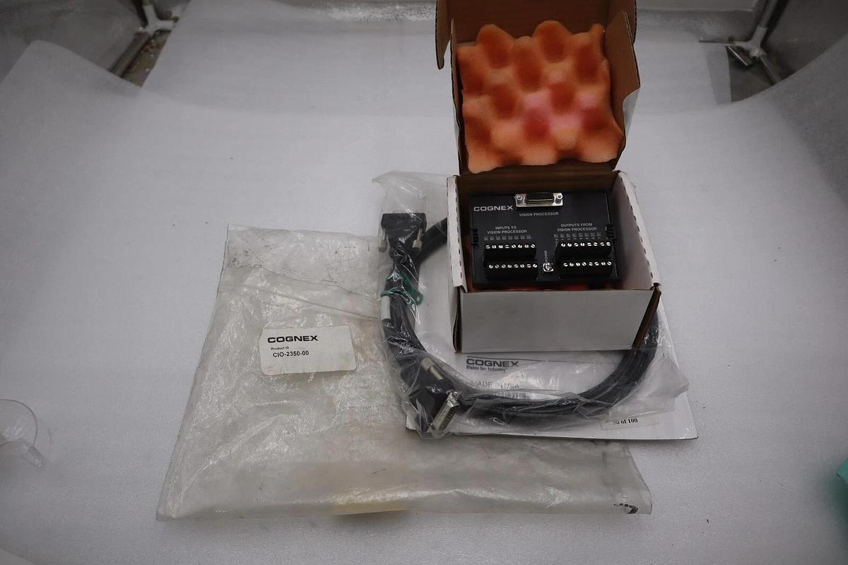 COGNEX 300-0274-7 / 30002747 WITH COGNEX 800-5712-2 / 80057122 NEW STOCK 115B