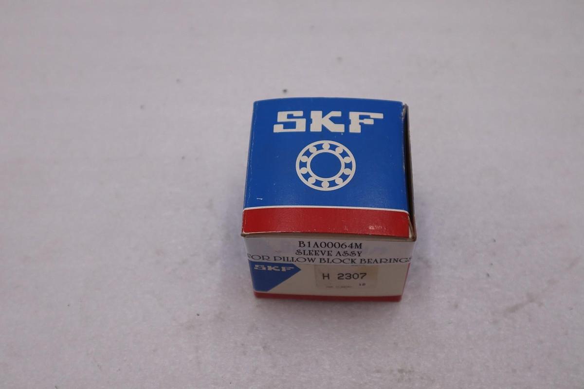 Used LOT OF 2 --NEW OPEN BOX SKF H2307 Adapter Sleeve for Bearings H 2307 STOCK 3600A