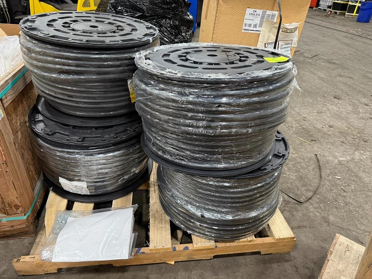 Used Parker 7093-63200 GST II Air & Water Hose 5/8"ID,.97 OD, Black,200 PSI 450 ft RL