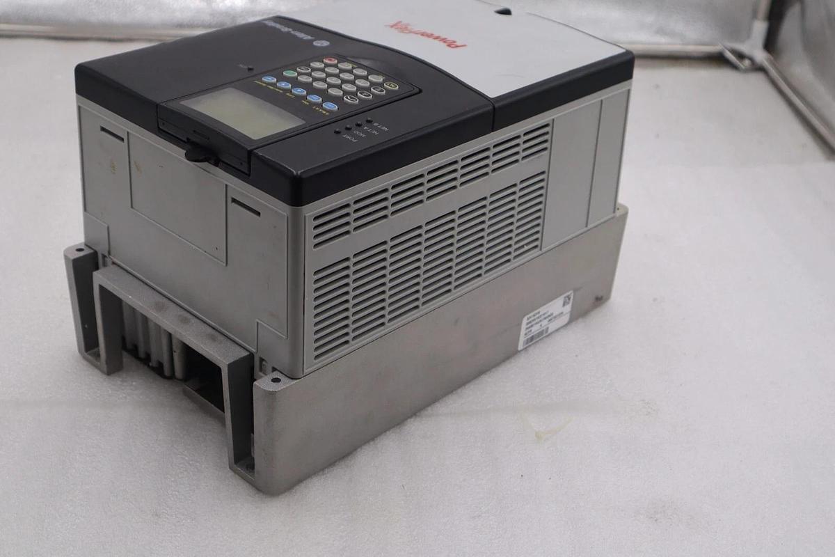 Used Allen-Bradley PowerFlex 70 20AB015A3AYNANG0 MFG. 2017 AC Drive STOCK 2439