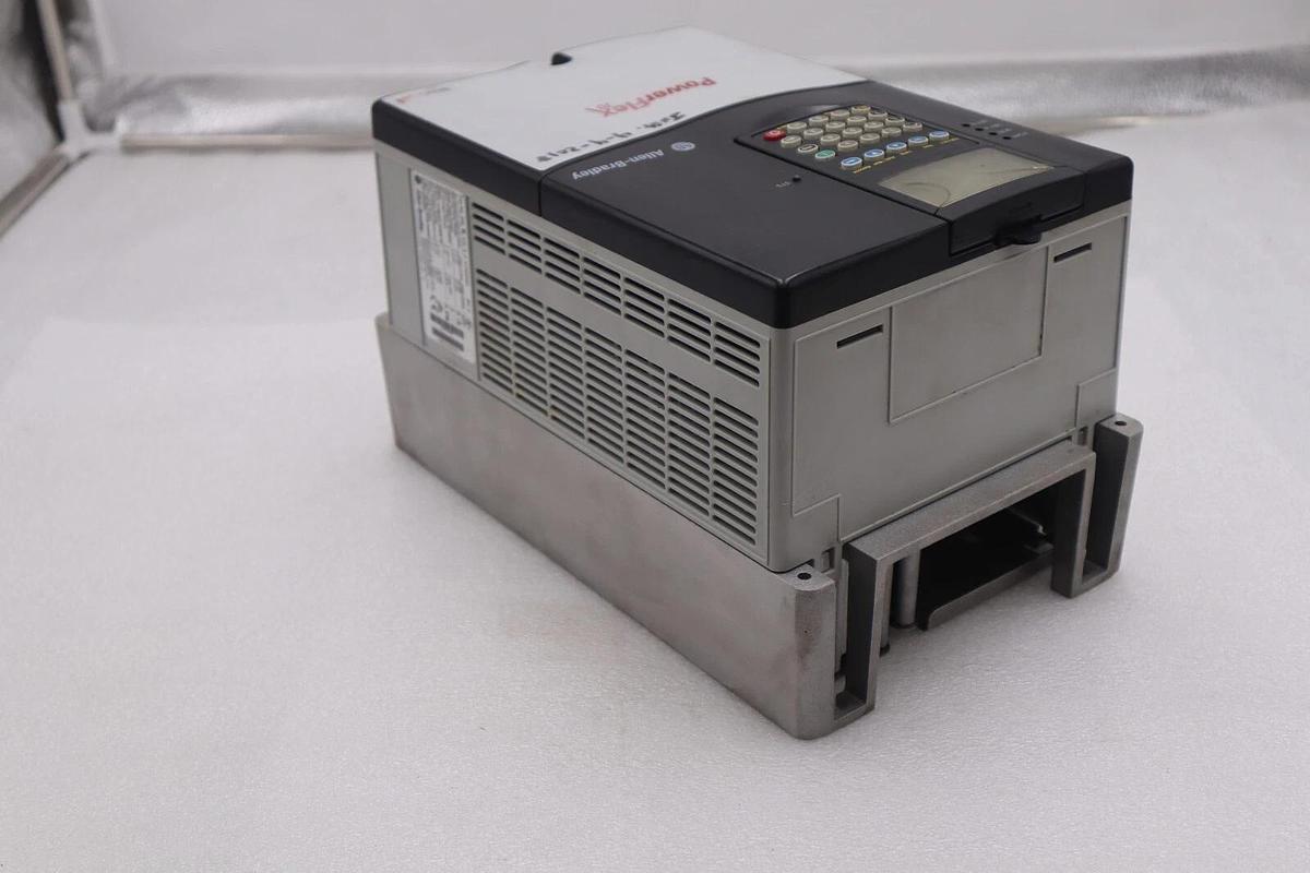 Used Allen-Bradley PowerFlex 70 20AB015A3AYNANG0 MFG. 2018 AC Drive STOCK 2629