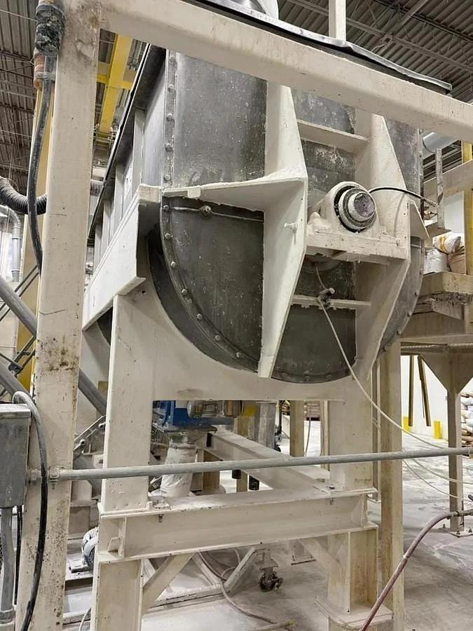 Used STRONG SCOTT STAINLESS STEEL DOUBLE SPIRAL RIBBON BLENDER APPROX 193 CUBIC FEET