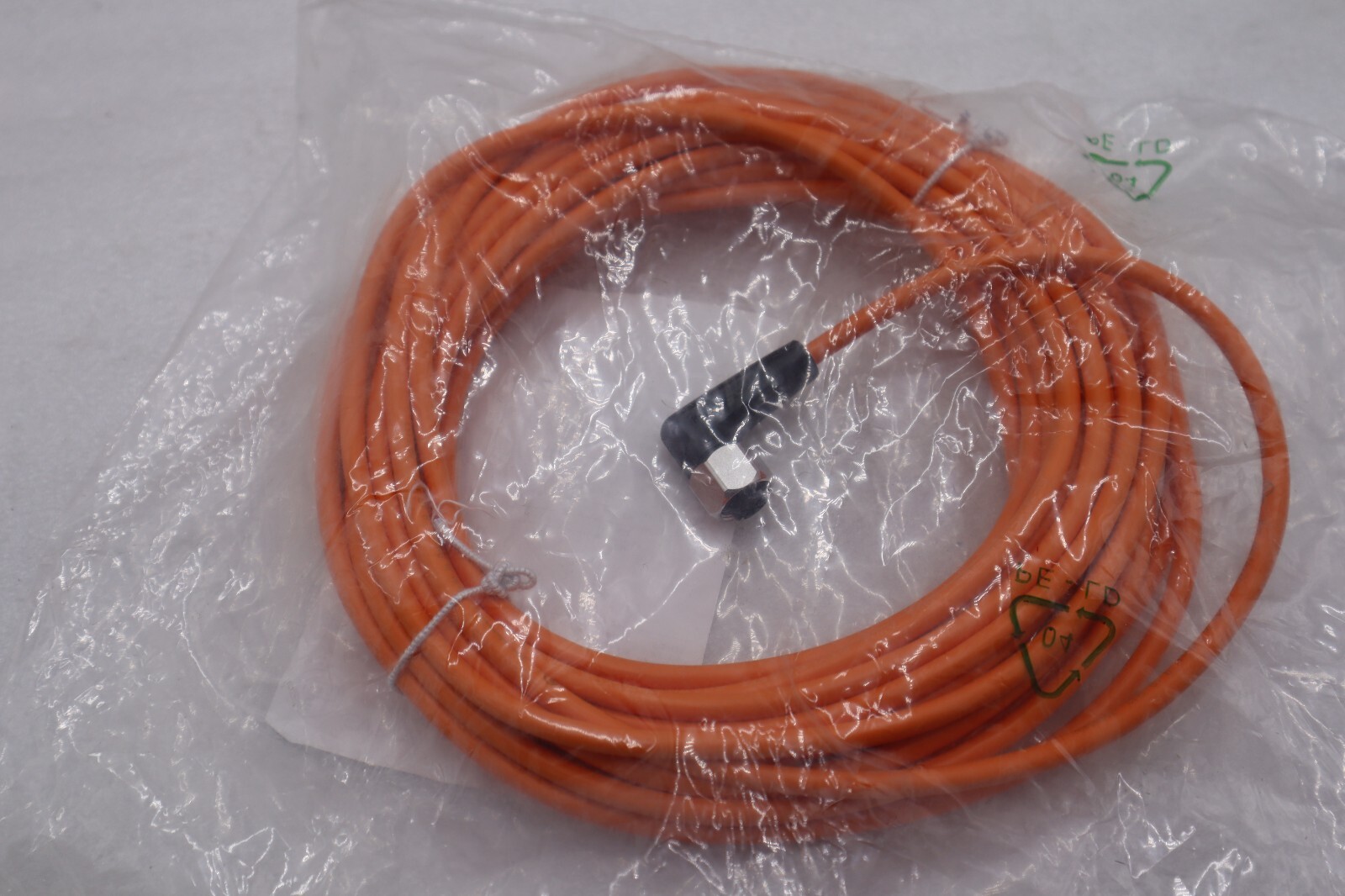 IFM EVT008 CONNECTING CABLE W/ ANGLED SOCKET 4 AMP STOCK 4899