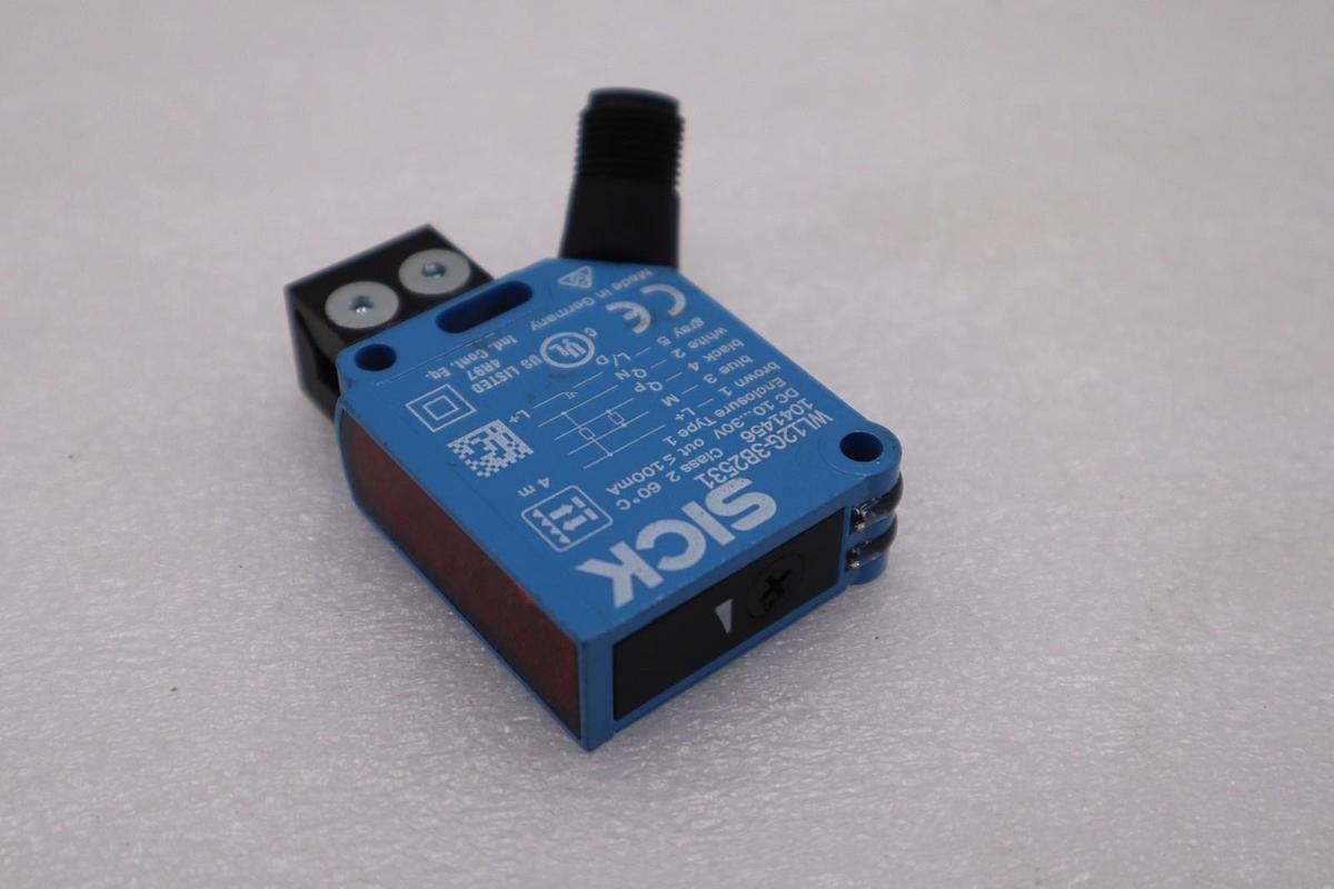 Used SICK WL12G-3B2531 Proximity Switch Sensor STOCK H1206A