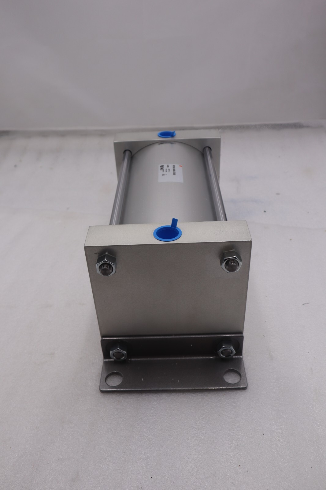 Used SMC NCA1L600-0800-DUT00738 250PSI NEW UNIT TWO AVAILABLE STOCK S-307