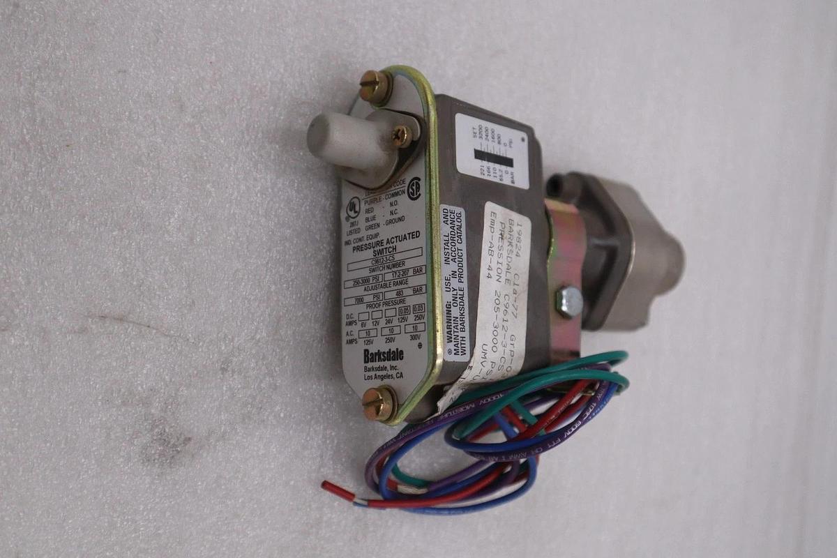 PRESSURE ACTUATED SWITCH C9612-3-CS STOCK NEW OPEN BOX #K-1946A