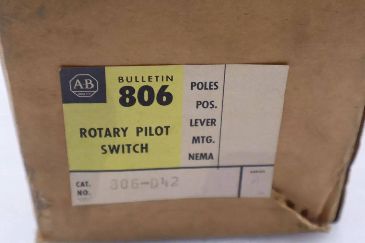 NEW ALLEN BRADLEY 806-D42 DRUM SWITCH REVERSING 4POLE STOCK 5474