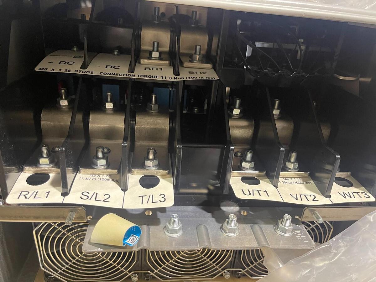 Used NEW ALLEN BRADLEY 20f1anc302jn0nnnnn POWERFLEX 753 AC DRIVE 250HP 3 PHASE #5243