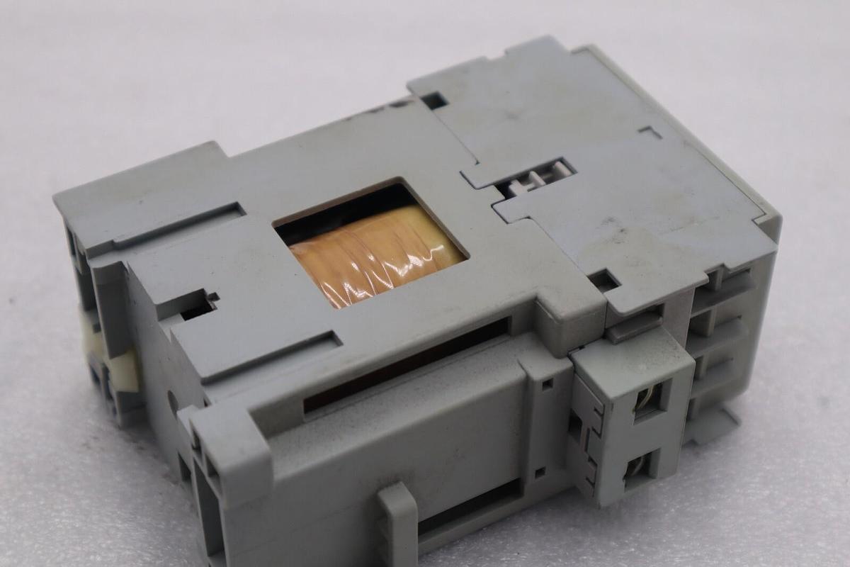 Used Allen Bradley 100-C09DJ300/100-C09D*300 DRIVES STOCK #L-483-C