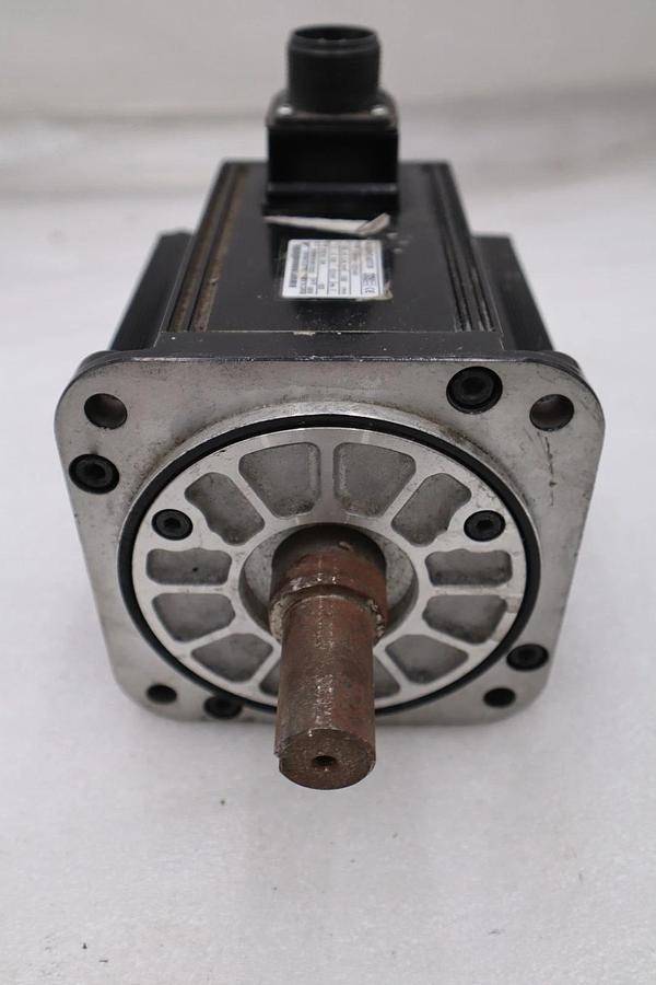 Used YASKAWA SGMGV-13D3A61 AC SERVO MOTOR SGMGV13D3A61 STOCK H1574