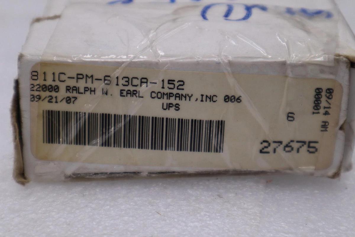 Used NEW MAC 811C-PM-613CA-152 SOLENOID VALVE 4-WAY SINGLE SOLENOID - STOCK H1431A