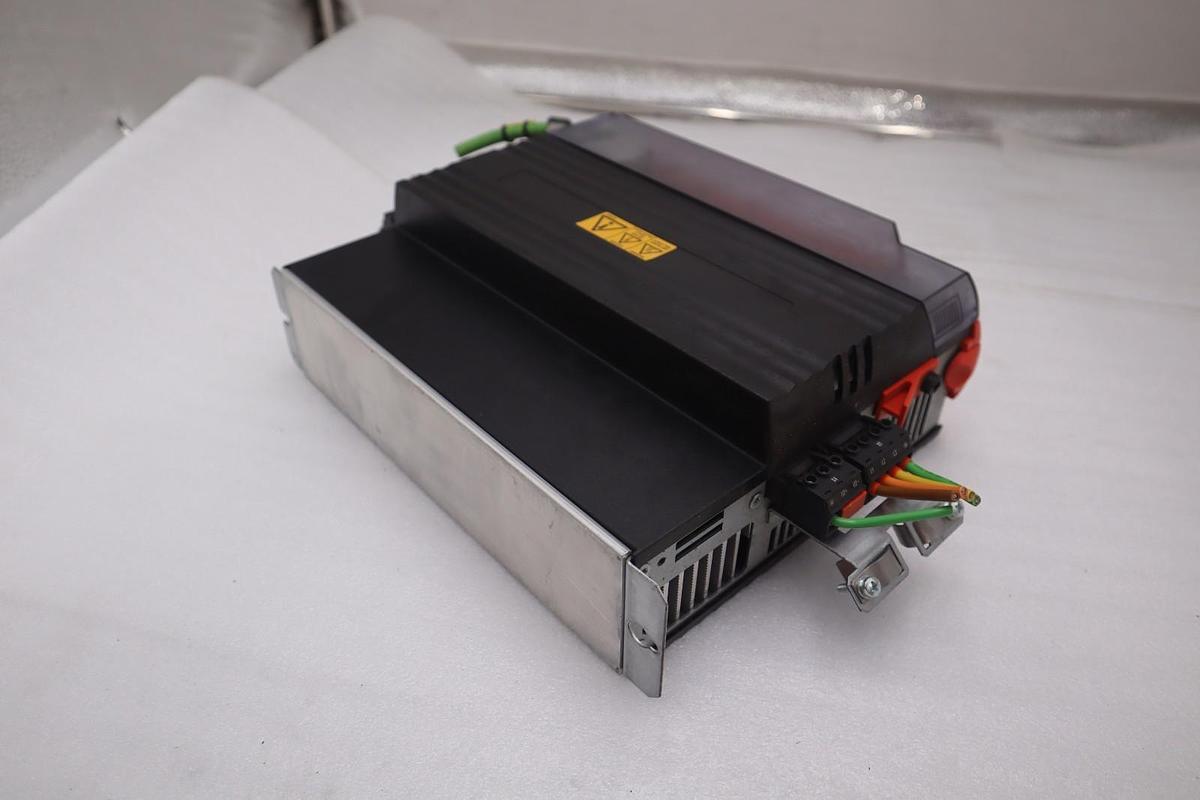 Used Sew-Eurodrive Movidrive B Series MDX61B0011-5A3-4-0T Variable Frequency Drive