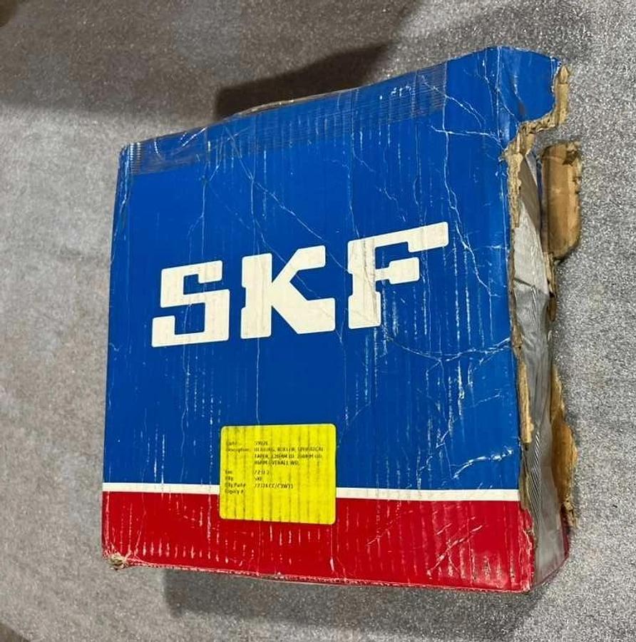 NEW SKF 22324CCC3W33 / 22324 CC/C3W33 SPHERICAL ROLLER BEARING - STOCK CC-02